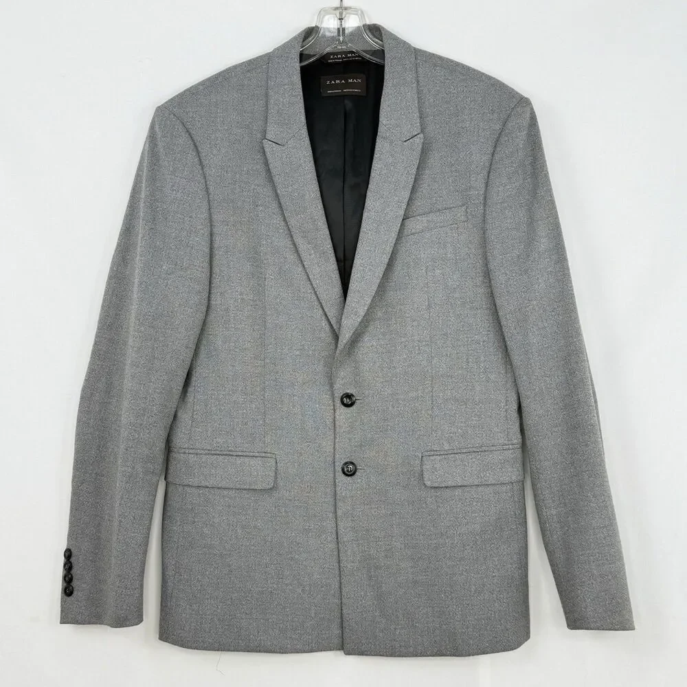 Zara Man Gray Blazer Men’s Size 42R EUR 52 Lined Two Button Suit Jacket
